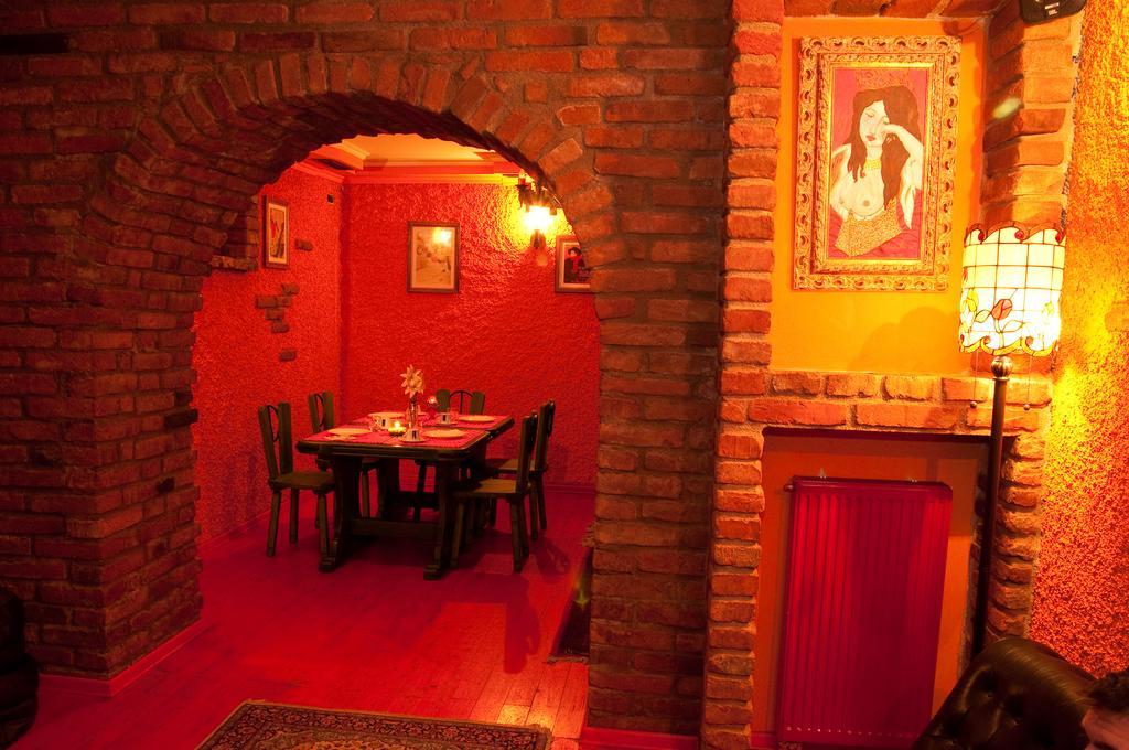 Casa Oasa -Accommodation , Pizzeria & Bar Marezige Eksteriør billede