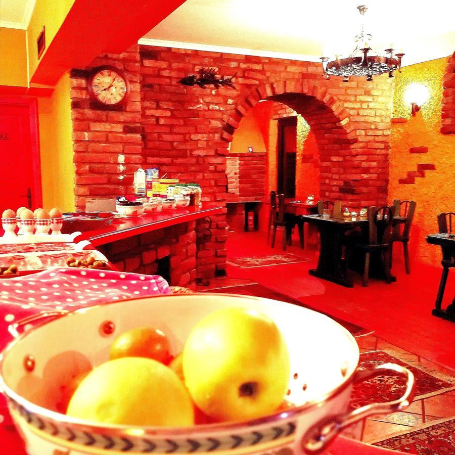 Casa Oasa -Accommodation , Pizzeria & Bar Marezige Eksteriør billede